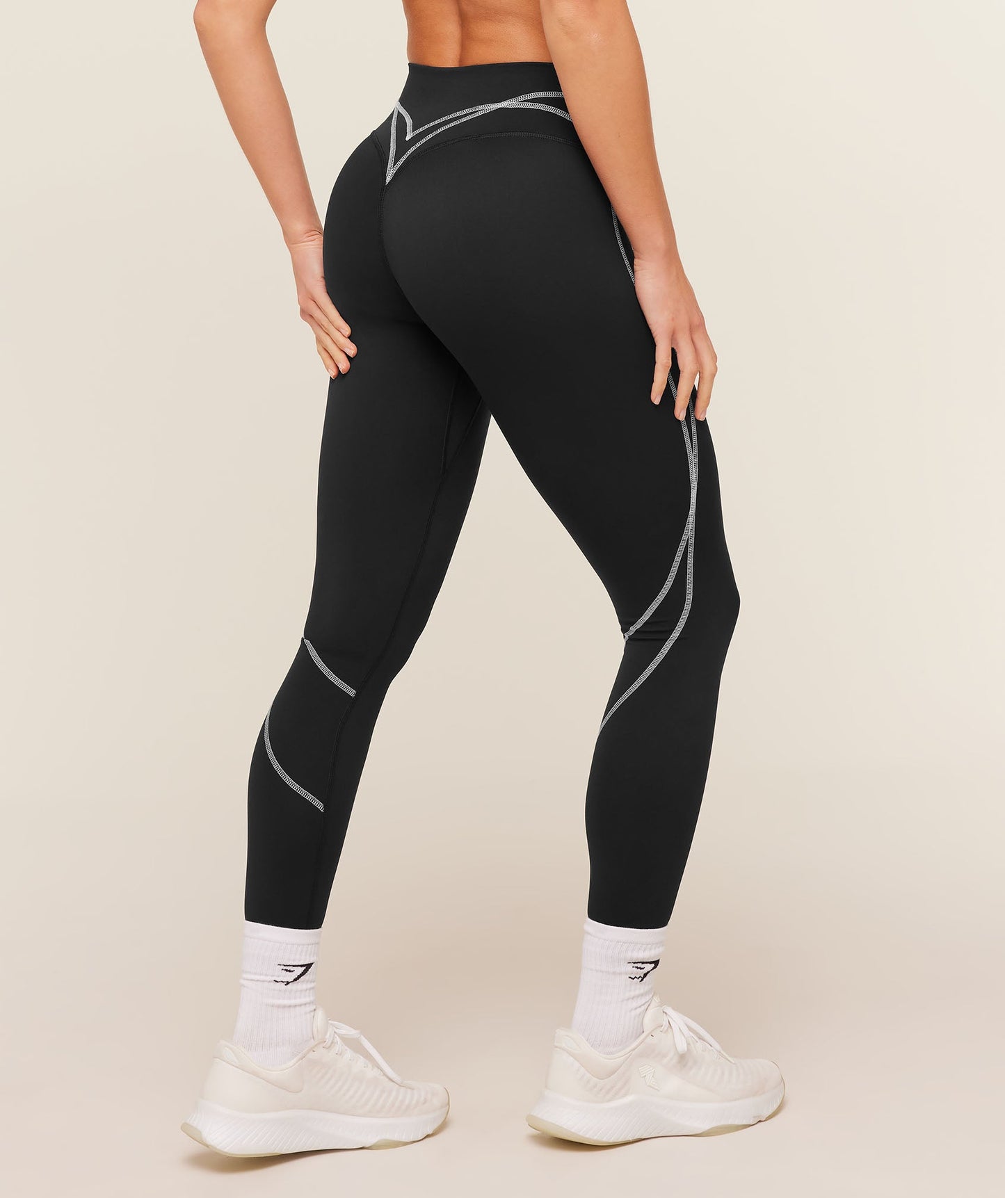 Volt Light Support Sports Bra - US 1508