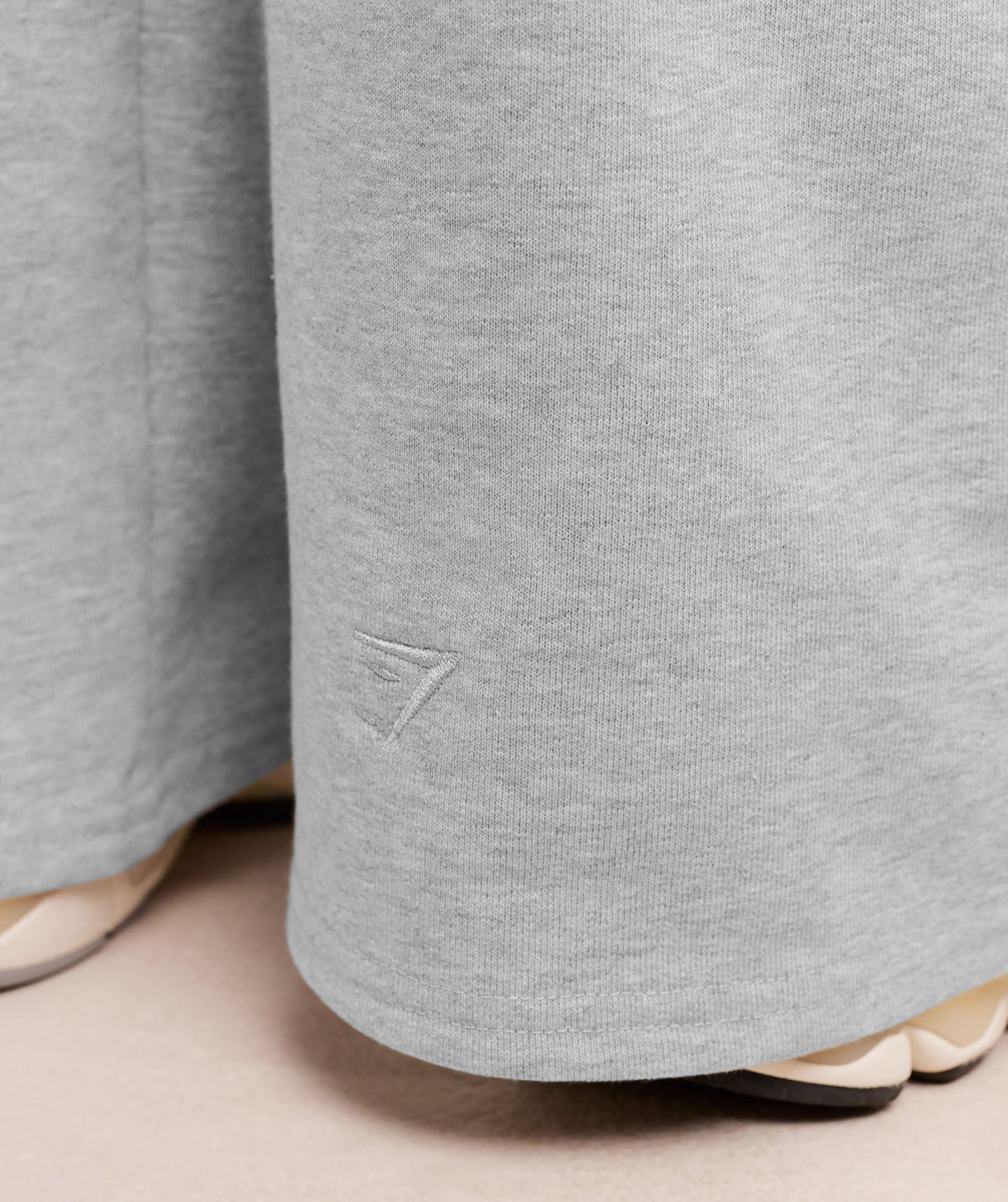 Script Embroidery Joggers - US 7511