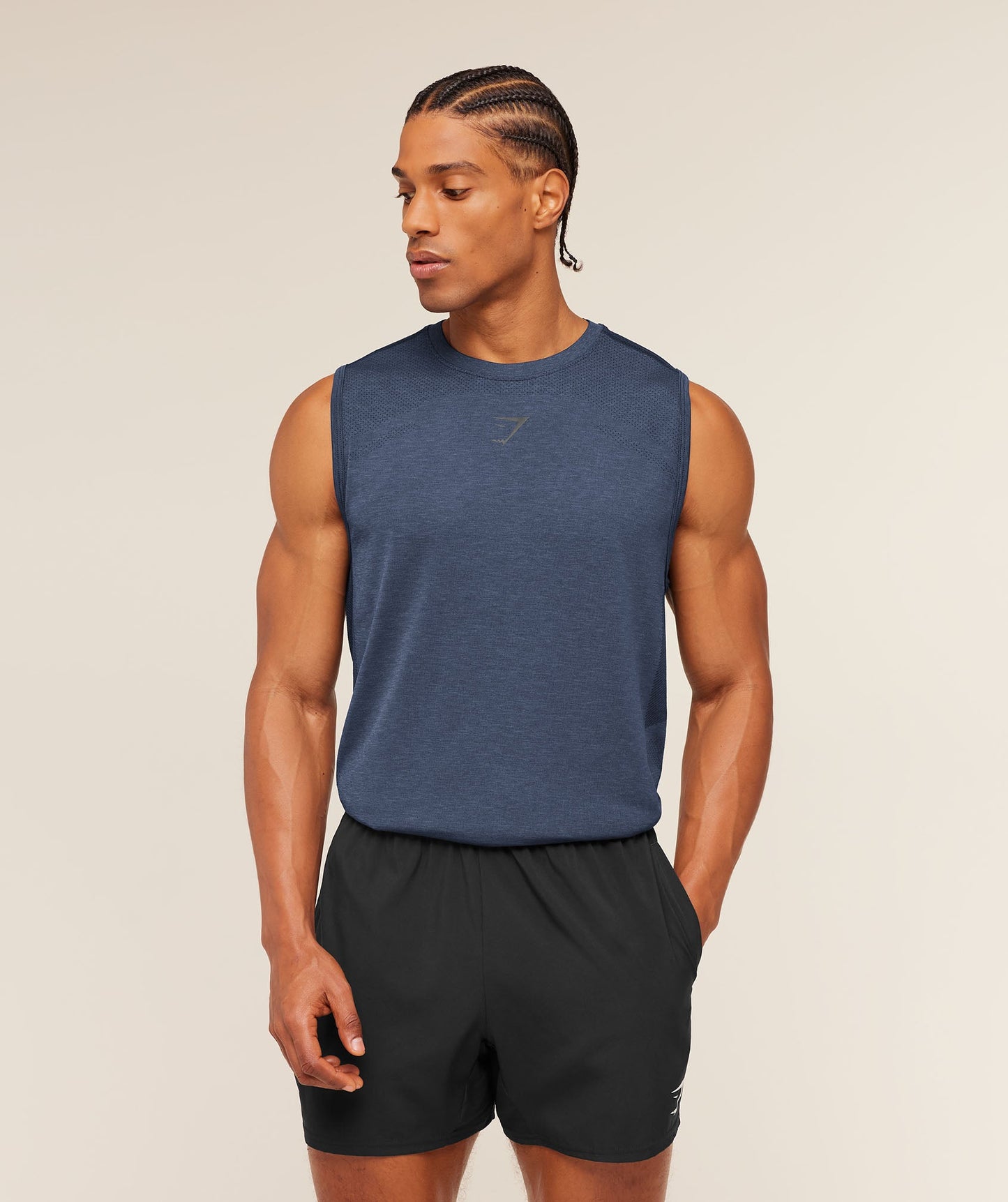 Lightweight Seamless Tank - US 7440