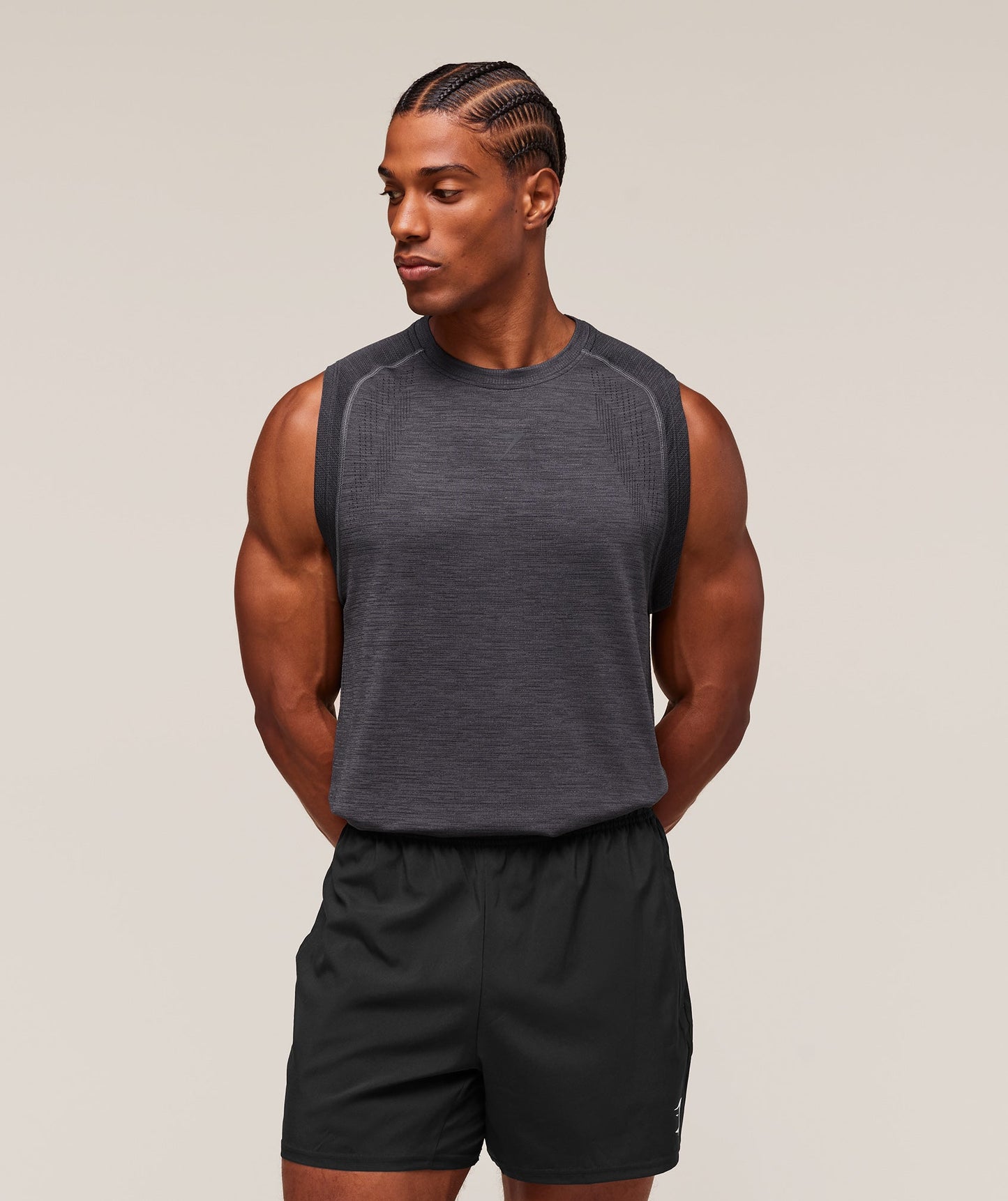 Versatile Seamless Tank - US 8303