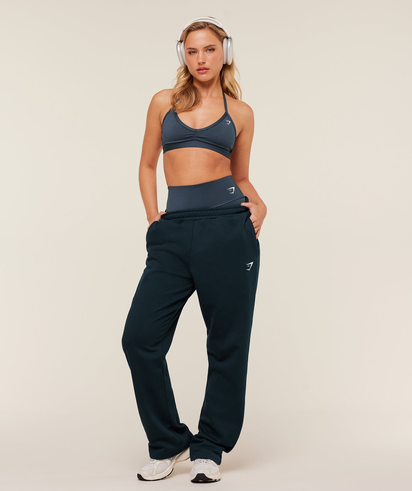 Training Fleece Straight Leg Regular Joggers - US 1727