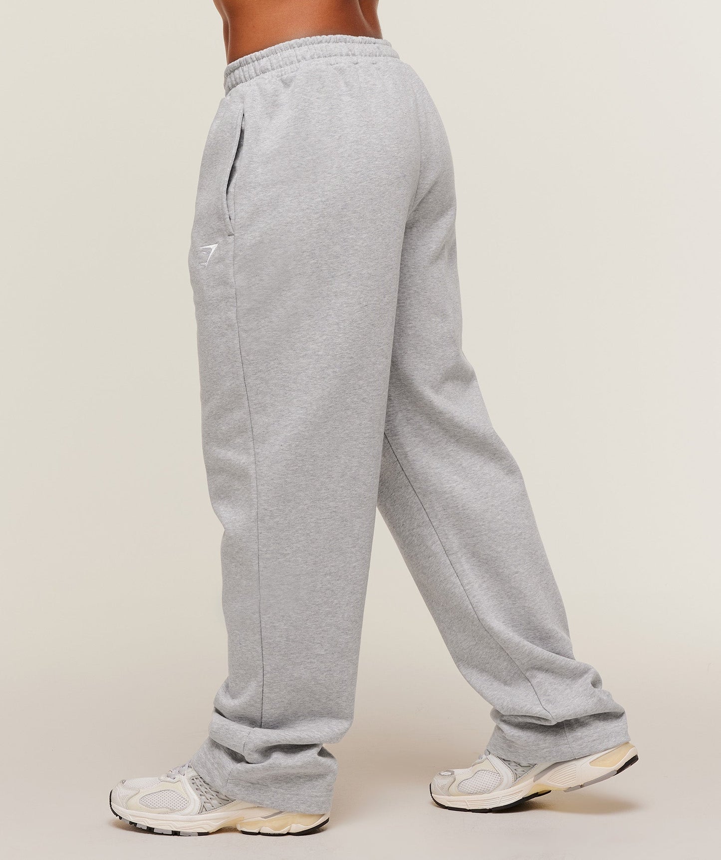 Training Fleece Straight Leg Short Pants - US 4263