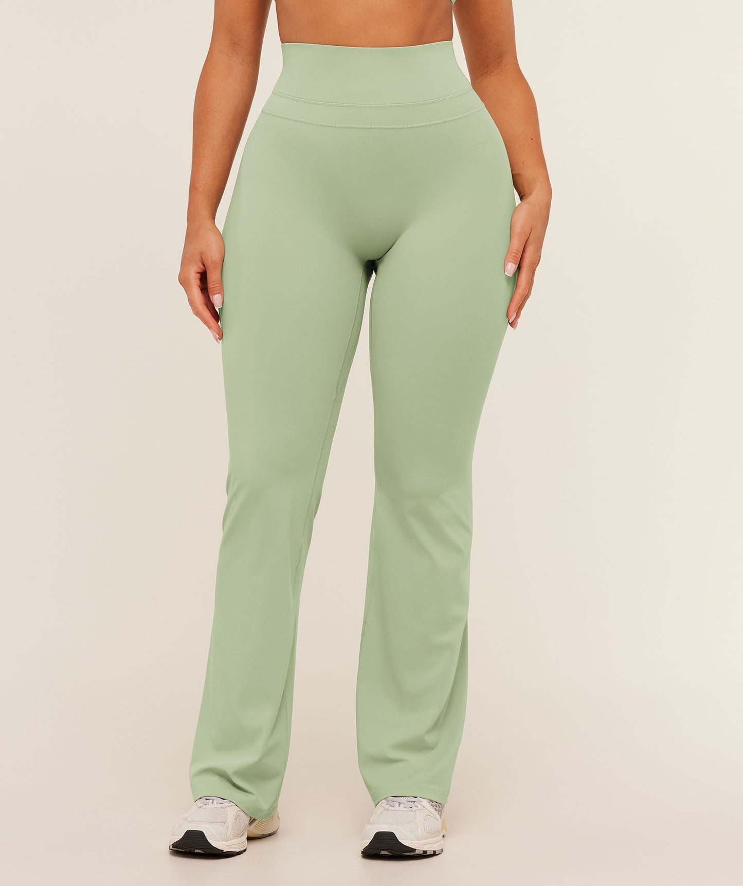 Whitney Regular Flared Legging - US 5477